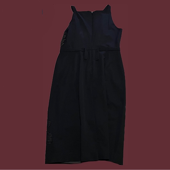 ELIE TAHARI™ BLACK FLORAL SLEEVELESS MIDI DRESS - Picture 2 of 3